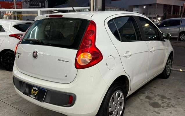 imagem-https://www.socarrao.com.br/sc-vehicle-images-prod/4478366/1793280183127-gb-c202f43.jpeg
