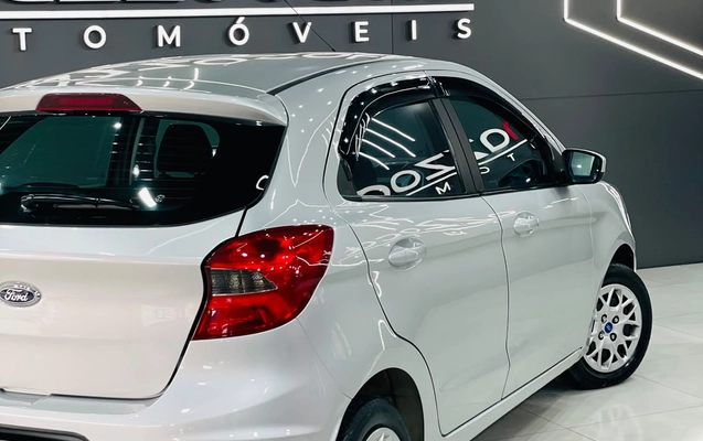 imagem-https://www.socarrao.com.br/sc-vehicle-images-prod/4478684/1793282430482-003_6490f81d17e99483c22e2c9be8e43e2e.jpg