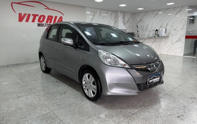 imagem-https://www.socarrao.com.br/sc-vehicle-images-prod/4478694/1793282535969-a8acae7f263041b28805943e07350c59_1791998936733.jpg