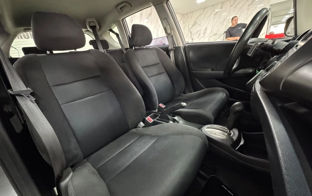imagem-https://www.socarrao.com.br/sc-vehicle-images-prod/4478694/1793282535981-970725f37f0b4aee82e07c1a29cf720e_1791998936785.jpg