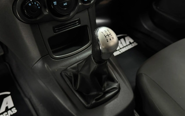 imagem-https://www.socarrao.com.br/sc-vehicle-images-prod/4478696/1793282550286-3a685d0c429a41f38215062b434b9fb5_1791981131499.jpg