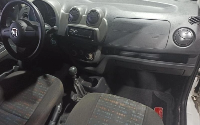 imagem-https://www.socarrao.com.br/sc-vehicle-images-prod/4478698/1793282558723-8611952_12_B_da2b2f3114.jpeg