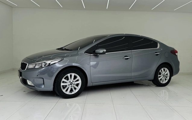 imagem-https://www.socarrao.com.br/sc-vehicle-images-prod/4478743/1793282986596-vehicle_image_1792848490_8b50f1556baab09a5fa78f976421fe63.jpeg