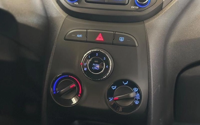 imagem-https://www.socarrao.com.br/sc-vehicle-images-prod/4478922/1793284559577-8612801_12_B_7d2011fc8e.jpeg