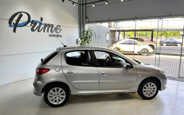 imagem-https://www.socarrao.com.br/sc-vehicle-images-prod/4479122/1793285657895-1_034626.jpg