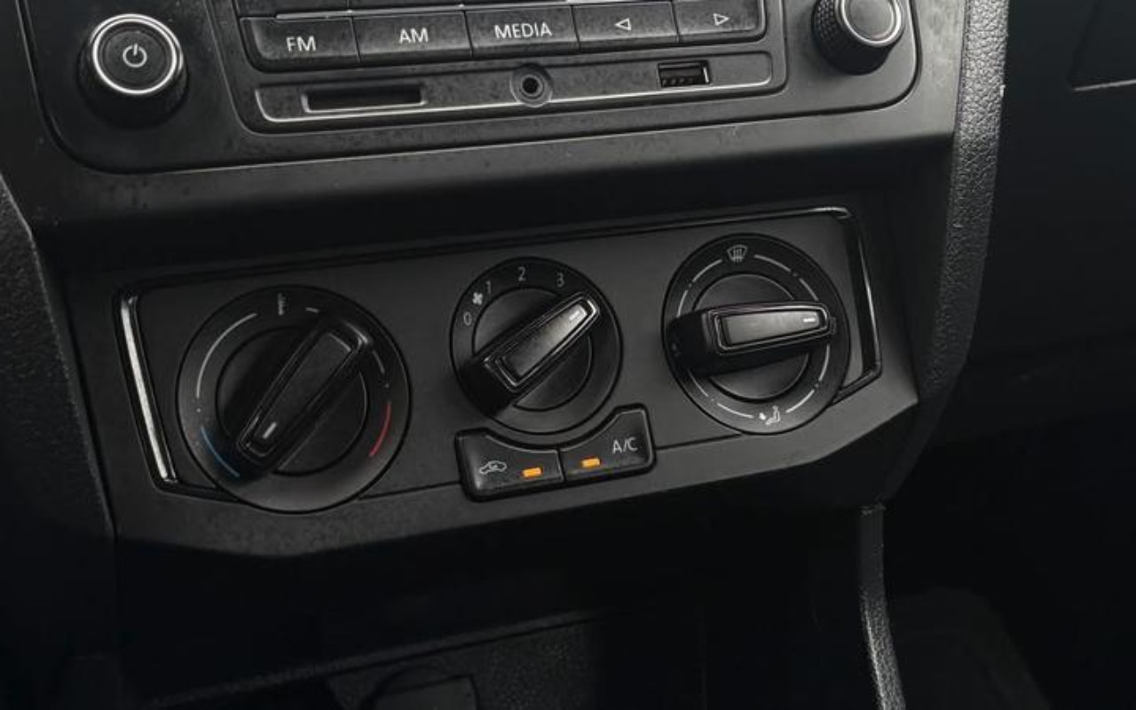 imagem-https://www.socarrao.com.br/sc-vehicle-images-prod/4479190/1793286049823-RkNfMzkzOV84NTYyNjA1XzZfVl9iZGZhNjMzOWVlLmpwZWc.jpeg