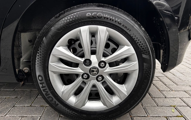 imagem-https://www.socarrao.com.br/sc-vehicle-images-prod/4479279/1793286738404-da73c0b9-df26-45f5-92c7-2dc7ea36b7de.jpg