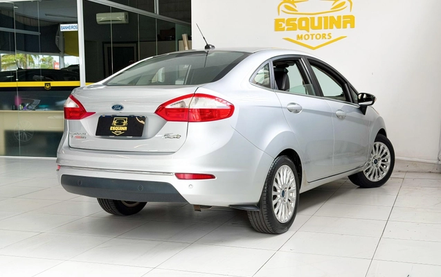 imagem-https://www.socarrao.com.br/sc-vehicle-images-prod/4479324/1793287088971-31d9e2172272488fa15c1e2a912385f7_1793287057009.jpg