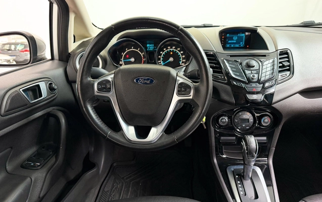imagem-https://www.socarrao.com.br/sc-vehicle-images-prod/4479324/1793287088977-8651e197ef014c3c9a4c4ed997a25645_1793287062067.jpg