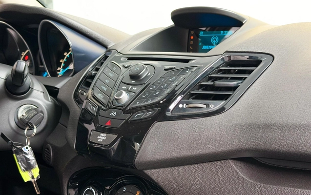 imagem-https://www.socarrao.com.br/sc-vehicle-images-prod/4479324/1793287088979-b0127927adb64161b7596a1b59eb8f23_1793287064718.jpg