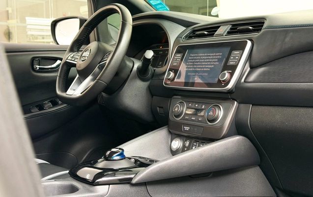 imagem-https://www.socarrao.com.br/sc-vehicle-images-prod/4479382/1793287531292-664cd87b034c407788a8ea8c5065fbef_1793287477332.jpg