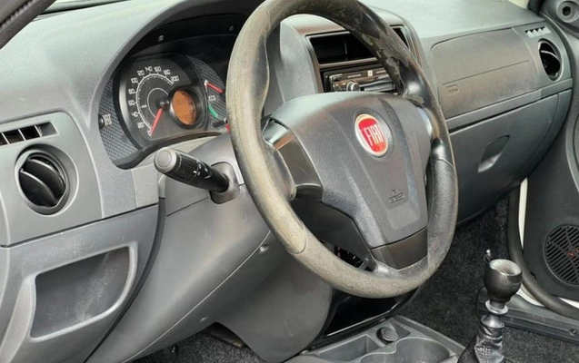 imagem-https://www.socarrao.com.br/sc-vehicle-images-prod/4479636/1793289652025-RkNfMzkzOV84NTYyMzIxXzVfVl8yMjQ0MzJkMjRhLmpwZWc.jpeg