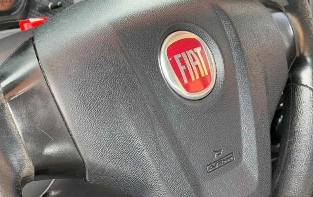 imagem-https://www.socarrao.com.br/sc-vehicle-images-prod/4479636/1793289652621-RkNfMzkzOV84NTYyMzIxXzVfVl9jNzBjNTUzNTZlLmpwZWc.jpeg