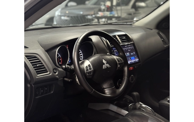 imagem-https://www.socarrao.com.br/sc-vehicle-images-prod/4479808/1793290962576-1_012052.jpg