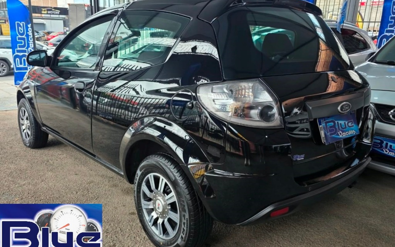 imagem-https://www.socarrao.com.br/sc-vehicle-images-prod/4479992/1793292272178-QUtBNC5qcGVn.jpeg