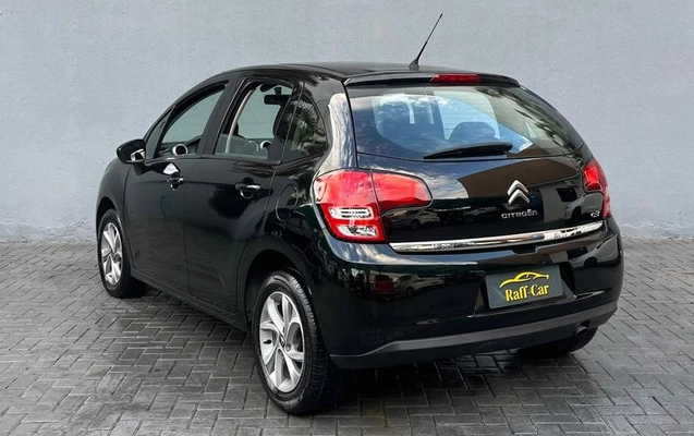 imagem-https://www.socarrao.com.br/sc-vehicle-images-prod/4480197/1793293903275-8613324_6_B_0495f59a55.jpeg