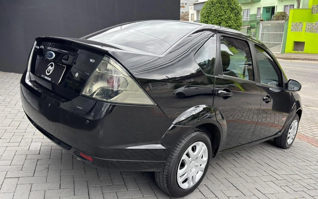 imagem-https://www.socarrao.com.br/sc-vehicle-images-prod/4480204/1793293935935-c35d7be1-4acc-58a6-3c31-3a249acf2db1.jpg