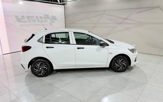 imagem-https://www.socarrao.com.br/sc-vehicle-images-prod/4480354/1793295086213-8618870_5_B_72ebee317a.jpeg