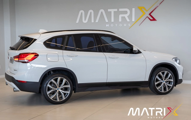 imagem-https://www.socarrao.com.br/sc-vehicle-images-prod/4480366/1793295282866-003_596905-4234c7ce5a6c80eeac62d4ad57c1572c.jpg