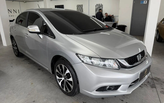 imagem-https://www.socarrao.com.br/sc-vehicle-images-prod/4480462/1793295932414-ZjZkODFlZTYtOGEzMi00NDE3LWFjNmYtMzJmM2YyZjk0YTllLmpwZw.jpg