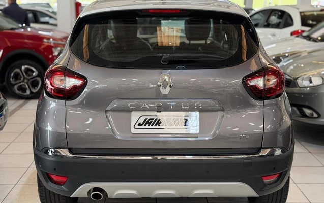 imagem-https://www.socarrao.com.br/sc-vehicle-images-prod/4480480/1793296052986-8615989_6_B_8dae23a3d9.jpeg
