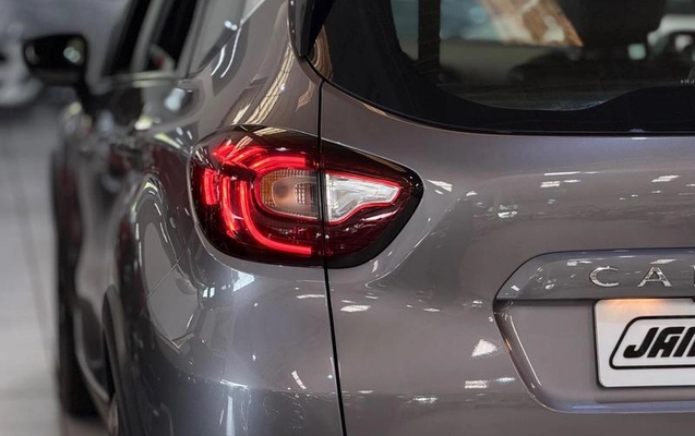 imagem-https://www.socarrao.com.br/sc-vehicle-images-prod/4480480/1793296052987-8615989_8_B_3f2c8cb80e.jpeg
