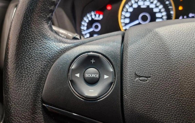 imagem-https://www.socarrao.com.br/sc-vehicle-images-prod/4480560/1793296630527-8446918_8_B_2d7441dd2e.jpeg