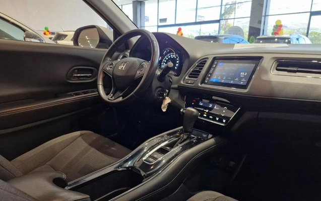 imagem-https://www.socarrao.com.br/sc-vehicle-images-prod/4480560/1793296630533-8446918_13_B_dda9657b56.jpeg