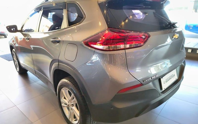 imagem-https://www.socarrao.com.br/sc-vehicle-images-prod/4480567/1793296734381-8194368_7_B_4fbf541515.jpeg