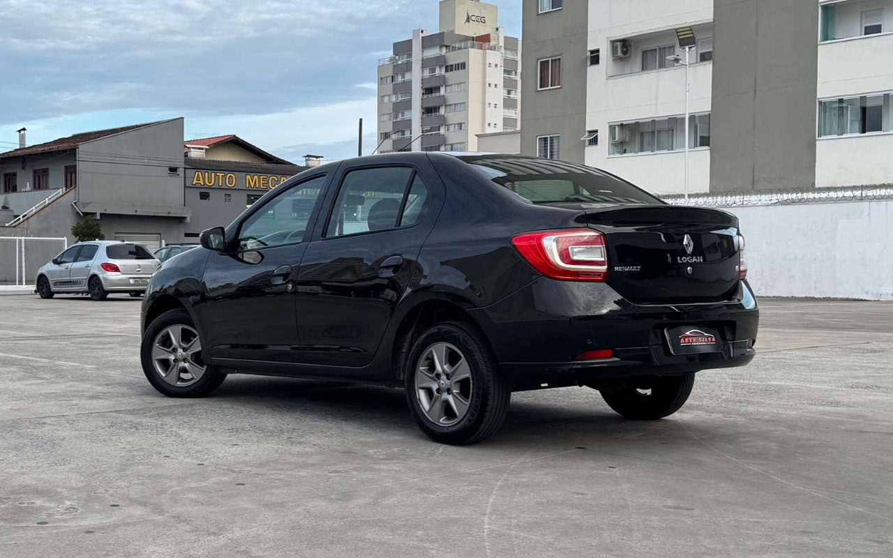 imagem-https://www.socarrao.com.br/sc-vehicle-images-prod/4480572/1793296725953-V2hhdHNBcHAgSW1hZ2UgMjAyNi0xMC0yOCBhdCAxOC40Ny4zNi5qcGVn.jpeg