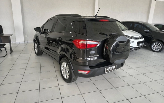 imagem-https://www.socarrao.com.br/sc-vehicle-images-prod/4480580/1793296809441-06db95b6-87b3-4139-864f-7a9936949cae.jpg