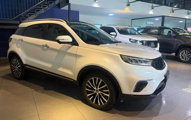 imagem-https://www.socarrao.com.br/sc-vehicle-images-prod/4480592/1793297604383-8594357_5_B_81c0aeb74d.jpeg