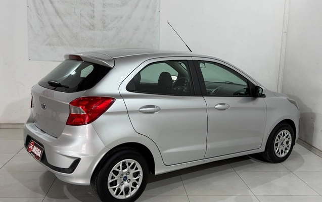 imagem-https://www.socarrao.com.br/sc-vehicle-images-prod/4480700/1793297708295-212b4f3d20264acf8c422d6eb20117f5_1793297653184.jpg