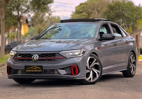 Volkswagen Jetta 2023 Cinza — foto 1 de 3