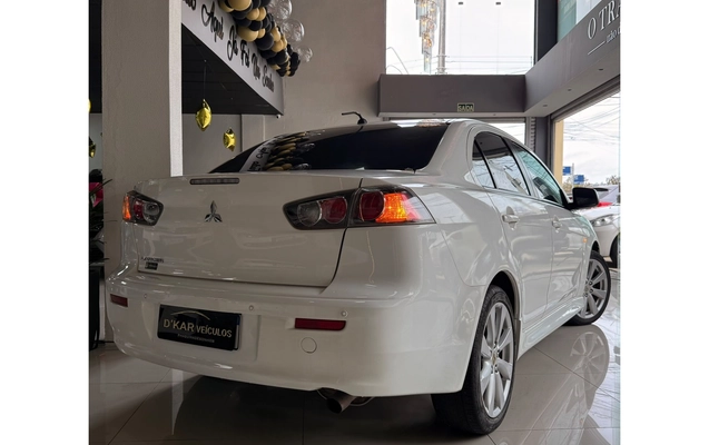 imagem-https://www.socarrao.com.br/sc-vehicle-images-prod/4480874/1793298736131-1_033136.jpg