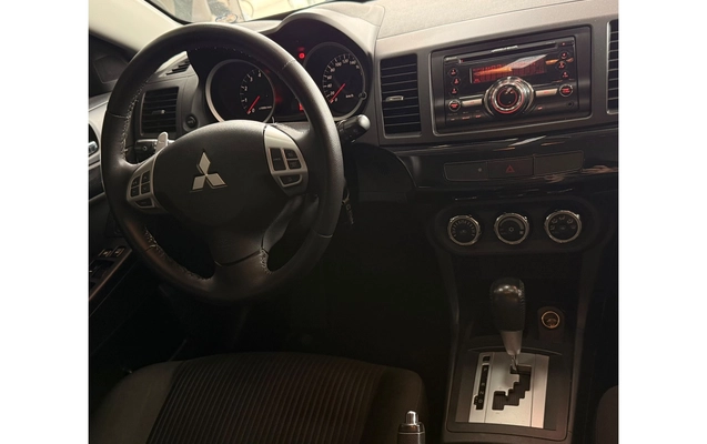 imagem-https://www.socarrao.com.br/sc-vehicle-images-prod/4480874/1793298736137-1_033140.jpg