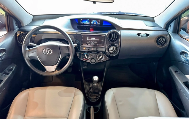 imagem-https://www.socarrao.com.br/sc-vehicle-images-prod/4480982/1793299557524-ca096eeb5c2641e3ba19ca34af0fdf30_1793299190999.jpg