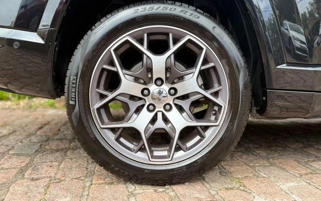 imagem-https://www.socarrao.com.br/sc-vehicle-images-prod/4480988/1793299590470-8588339_5_B_ff93500508.jpeg