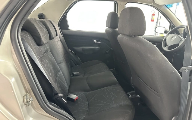 imagem-https://www.socarrao.com.br/sc-vehicle-images-prod/4481034/1793299975257-vehicle_image_1791488960_bed003abe2217bc6dcdb815d2cf7878d.jpeg