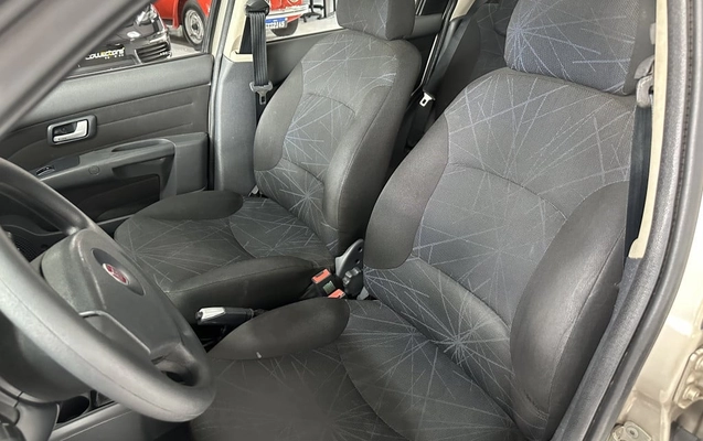 imagem-https://www.socarrao.com.br/sc-vehicle-images-prod/4481034/1793299975258-vehicle_image_1791488963_842ae3142125d20ccc0167f624f35ae3.jpeg