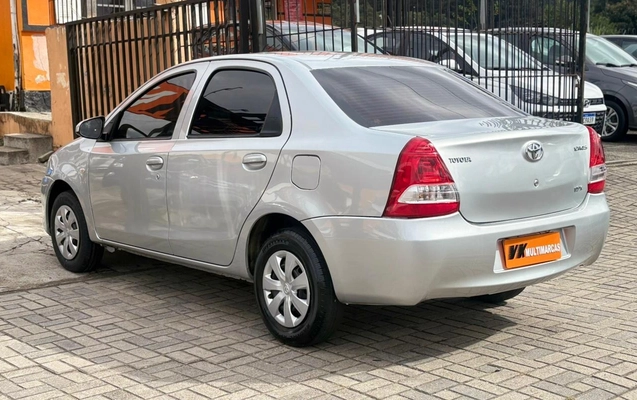 imagem-https://www.socarrao.com.br/sc-vehicle-images-prod/4481086/1793300221643-V2hhdHNBcHAgSW1hZ2UgMjAyNi0xMC0yOSBhdCAxNS40My4yMiAoMSkuanBlZw.jpeg
