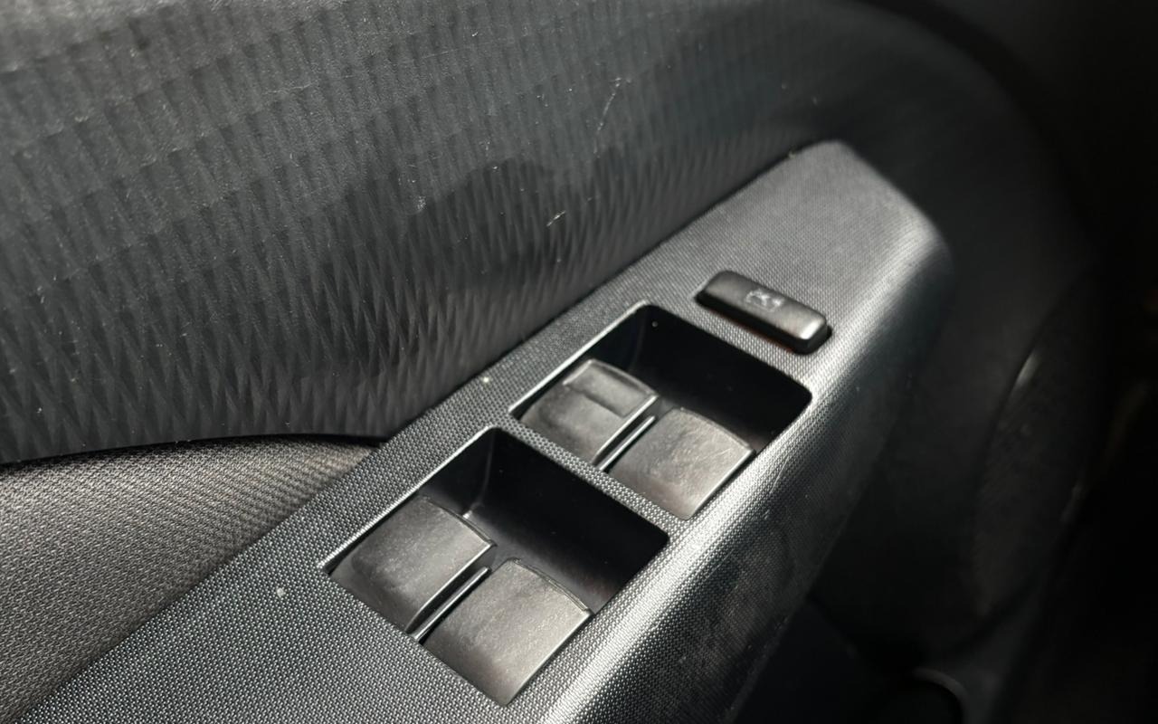 imagem-https://www.socarrao.com.br/sc-vehicle-images-prod/4481086/1793300222097-V2hhdHNBcHAgSW1hZ2UgMjAyNi0xMC0yOSBhdCAxNS40My4xOC5qcGVn.jpeg
