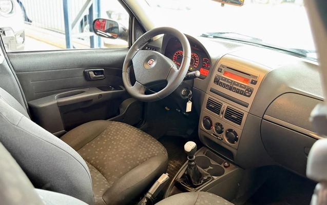 imagem-https://www.socarrao.com.br/sc-vehicle-images-prod/4481113/1793300356410-23a9a2b61c7c409eadedcf95b5b54af7_1793300222675.jpg