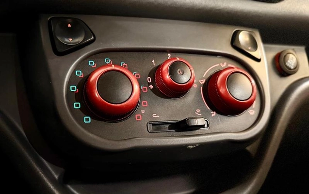 imagem-https://www.socarrao.com.br/sc-vehicle-images-prod/4481251/1793301297705-8546880_13_B_d34feaaa09.jpeg