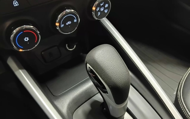 imagem-https://www.socarrao.com.br/sc-vehicle-images-prod/4481257/1793301328438-xghoJt00CqkGppP7oTv70dUB6kvwz0Mo.jpg