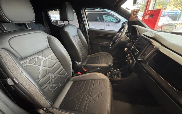 imagem-https://www.socarrao.com.br/sc-vehicle-images-prod/4481301/1793301686149-vehicle_image_1793301560_b0655b6a0fdb7b15be0f2351b576c035.jpeg