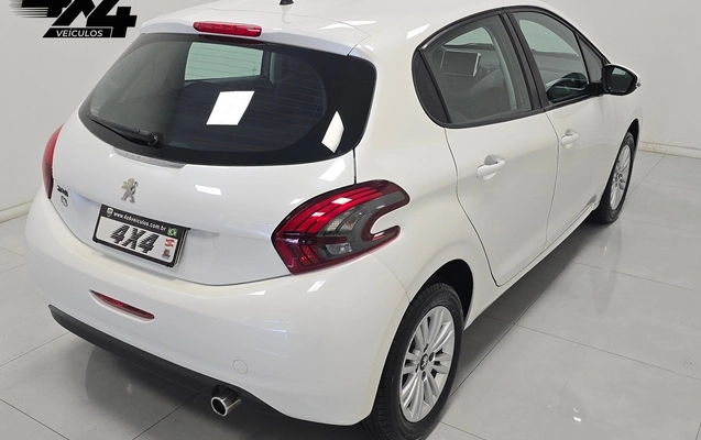 imagem-https://www.socarrao.com.br/sc-vehicle-images-prod/4481344/1793301968480-24991eaf36ea477baada0be550cb5c7f_1792259314294.jpg