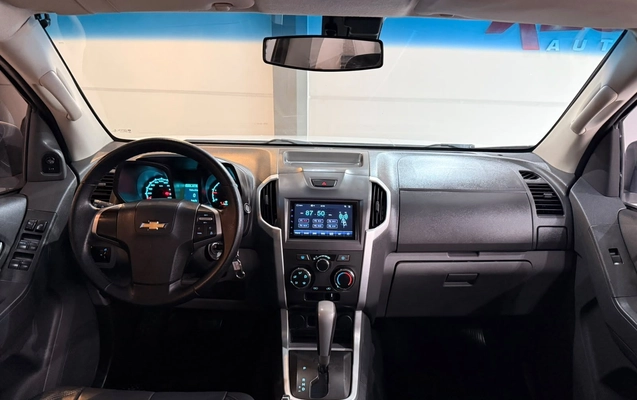imagem-https://www.socarrao.com.br/sc-vehicle-images-prod/4481494/1793303009165-075b1540b983442e87515ae3b87c52df_1793302727544.jpg