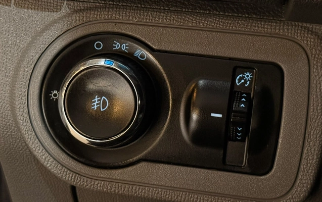 imagem-https://www.socarrao.com.br/sc-vehicle-images-prod/4481494/1793303009174-63c15f71cd4f41879bc9712265f54cf6_1793302727587.jpg