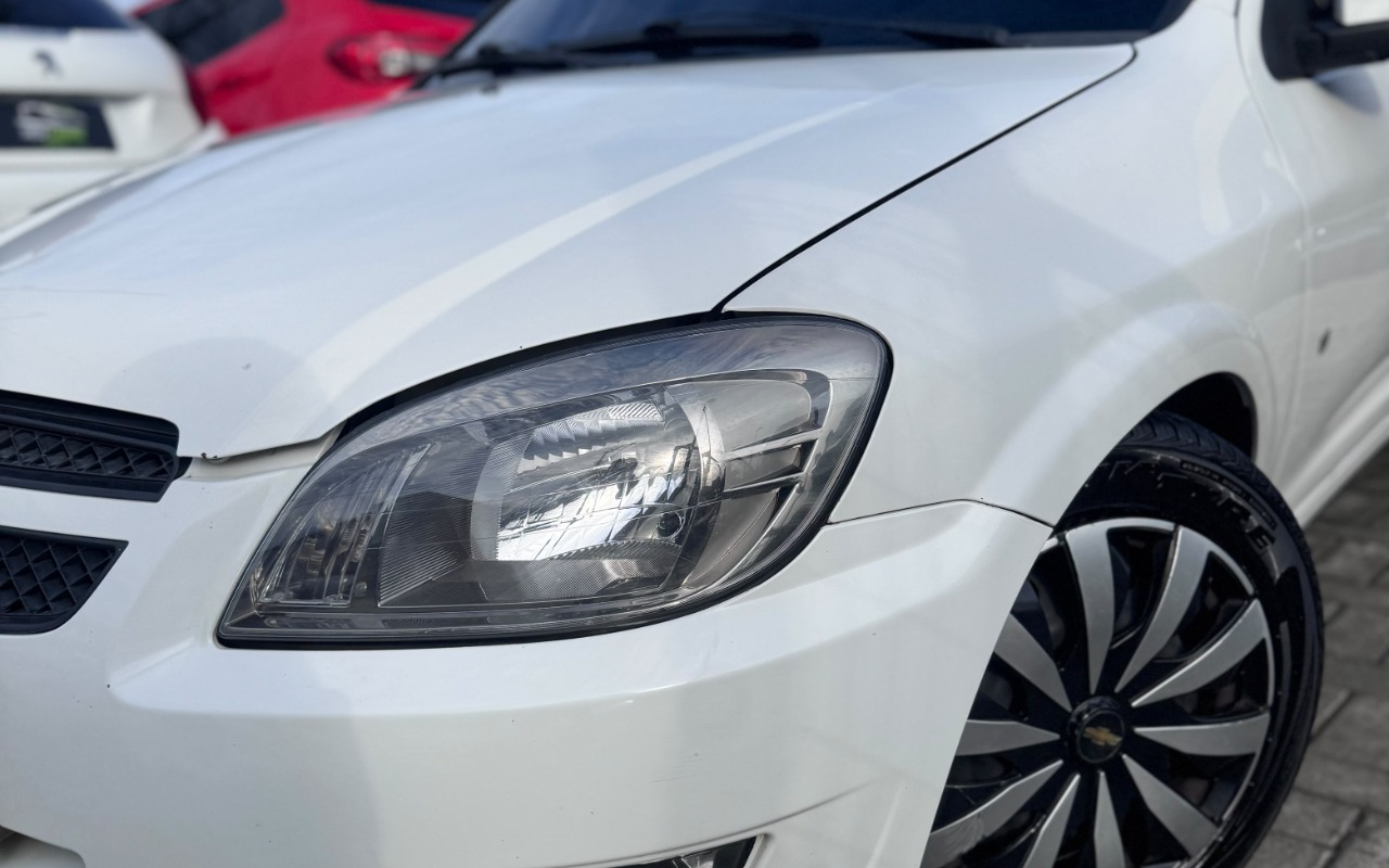 imagem-https://www.socarrao.com.br/sc-vehicle-images-prod/4481673/1793304434100-SU1HLTIwMjYxMDI5LVdBMDE2NS5qcGc.jpg